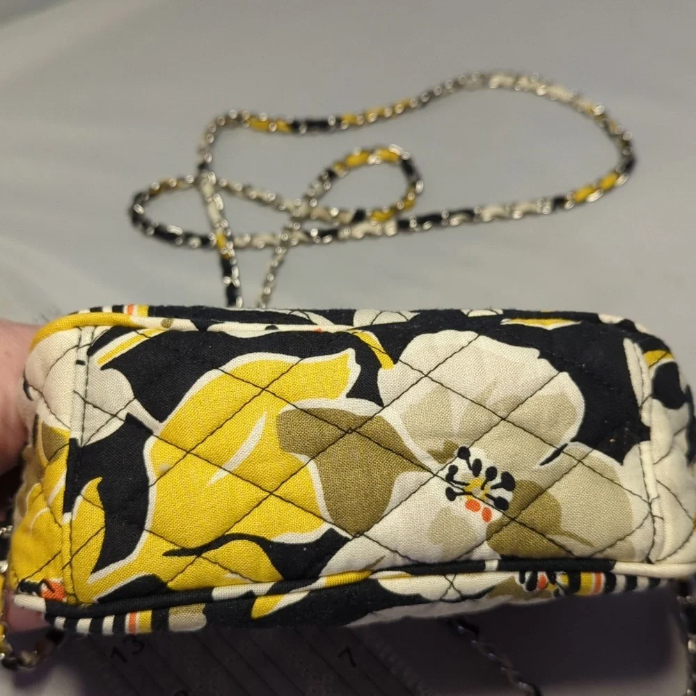 Vera Bradley Mini Chain Crossbody Purse Bag Dogwood Pattern